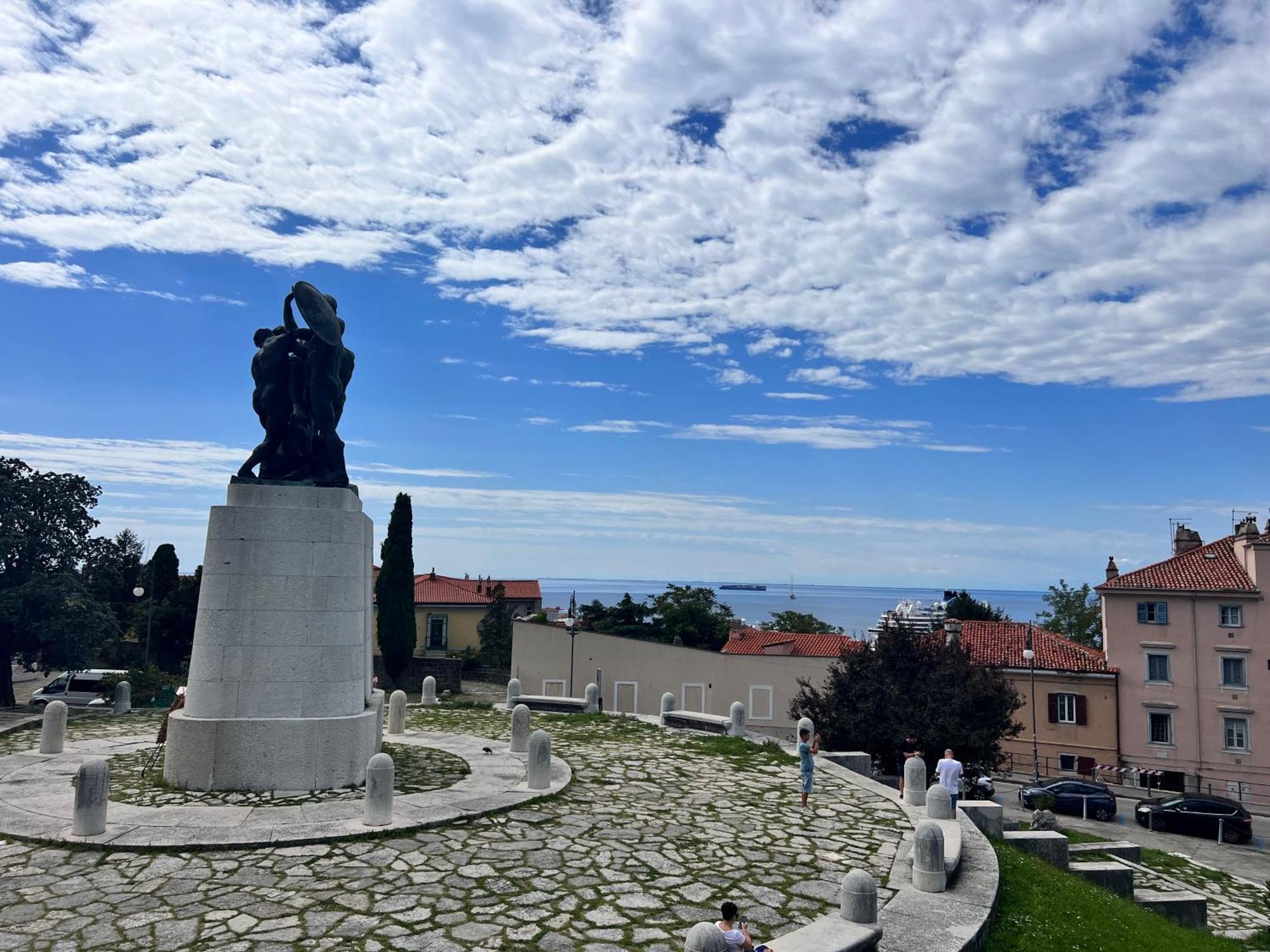 Appartamento Al Castello Triest Exterior foto